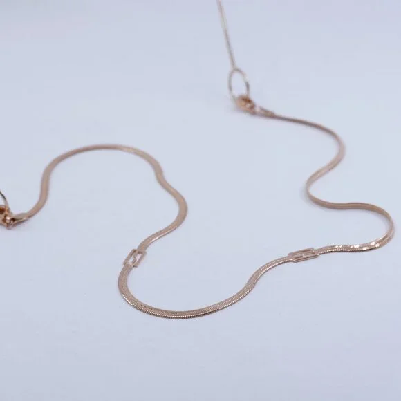 🕶️ New Fendi FE40114U-Y 33U Sunglasses - Red Gold with Golden Chain Frame - Picture 7 of 13